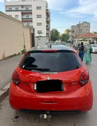 سيارات-peugeot-208-2015-allure-facelift-سيدي-الشحمي-وهران-الجزائر
