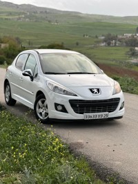 سيارات-peugeot-207-2013-sportium-قسنطينة-الجزائر