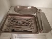 طبي-trousse-pour-instruments-plateau-dinstruments-haricot-et-marteau-a-reflexe-neufs-تيزي-راشد-وزو-الجزائر