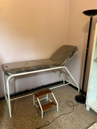 طبي-table-de-consultation-rembourree-pliable-تيزي-راشد-وزو-الجزائر