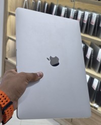 ماك-بوك-macbook-pro-2017-i5-dual-core-8g-256-ssd-133-retina-باب-الزوار-الجزائر