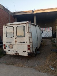 سيارات-peugeot-j9-1986-فرجيوة-ميلة-الجزائر