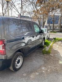 السيارات-النفعية-fiat-doblo-2024-italia-سطيف-الجزائر