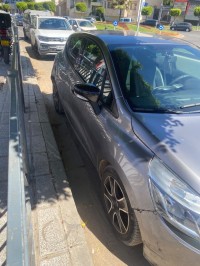 سيارات-renault-clio-4-2015-limited-شراقة-الجزائر