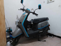 motos-et-scooters-vms-estate-cuxy-2022-sidi-bel-abbes-algerie