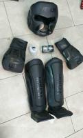 articles-de-sport-gants-protege-tibia-casque-boxing-pro-venum-kouba-alger-algerie