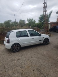 سيارات-renault-clio-2-2001-فريحة-تيزي-وزو-الجزائر