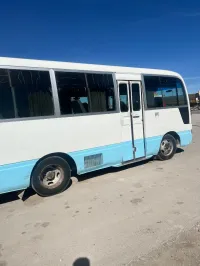 Nissan Nissan 2000