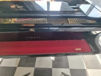 Vend Piano yamaha 1/4 de queu
