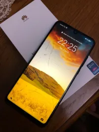 HUAWEI P30 lite