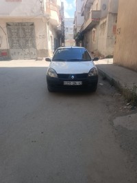 سيارات-renault-clio-classique-2004-سوق-أهراس-الجزائر