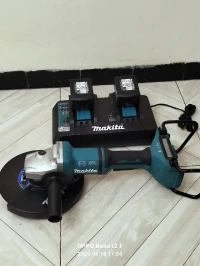 Makita Dga900 double batterie 36v brushless 