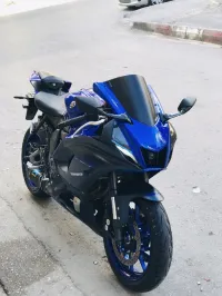 YAMAHA R7 2022