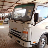 camion-jac-plateau-2024-algerie