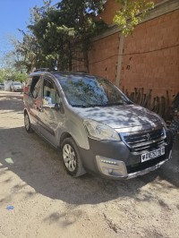 cars-peugeot-partner-2016-setif-algeria