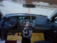 break-familiale-renault-scenic-2004-ksar-boukhari-medea-algerie