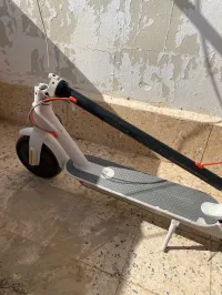 trottinette électrique Xiaomi Pro3 (Avec ou Sans Chargeur Bonne Qualité ) ETAT NEUF 