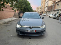 voitures-volkswagen-golf-8-2022-active-bouira-algerie