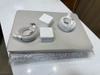 MacBook Air 13" M3 16 gb 512 