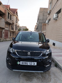 voitures-peugeot-rifter-2022-bordj-bou-arreridj-algerie