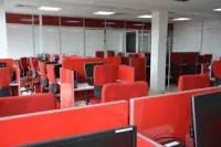 Location de Postes de Travail Équipés pour Call Center