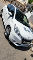 voitures-peugeot-208-2014-allure-oran-algerie