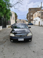 voitures-chevrolet-optra-4-portes-2012-algerie