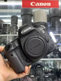 Canon 5D Mark IV 