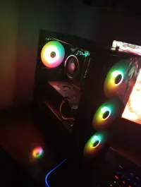  Pc gamer Rayzen 5 3400G 16gb RX 580 8Gb