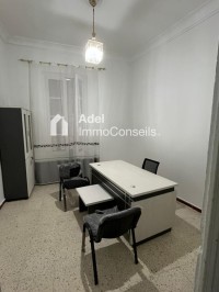 شقة-كراء-غرفتين-عنابة-الجزائر