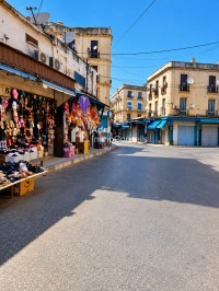 شقة-كراء-غرفتين-عنابة-الجزائر