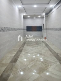 شقة-بيع-3-غرف-عنابة-الجزائر