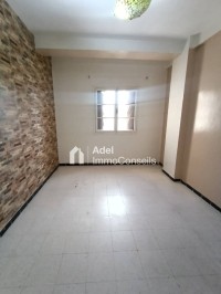 شقة-بيع-4-غرف-عنابة-الجزائر