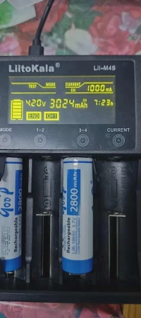 Piles rechargeable Lithium GOOP 18650 3.7V Original avec Nickel 
