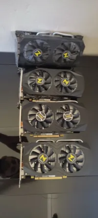 Carte Graphique Amd Rx 580 8 Go غير مستعملة بالكرطون 