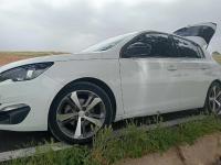 moyenne-berline-peugeot-308-2015-allure-oued-athmania-mila-algerie