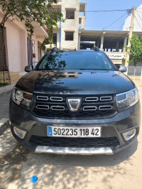 سيارات-dacia-sandero-2018-stepway-restylee-ڨوراية-تيبازة-الجزائر