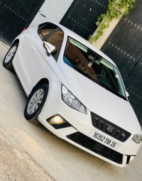 سيارات-seat-ibiza-2018-style-قصر-البخاري-المدية-الجزائر