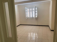 appartement-location-f3-mostaganem-algerie