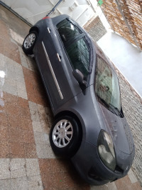 voitures-renault-clio-3-2009-boumerdes-algerie