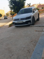 voitures-volkswagen-tiguan-2017-r-line-ouzera-medea-algerie