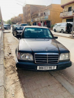 large-sedan-mercedes-classe-e-1995-djelfa-algeria