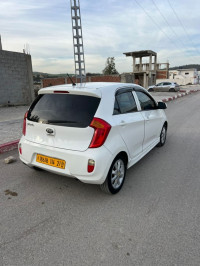 voitures-kia-picanto-2014-pop-skikda-algerie