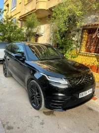 Land Rover Velar 2018 240 hse black edition