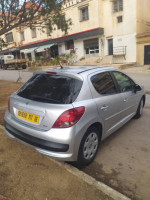 voitures-peugeot-207-2011-bouzareah-alger-algerie