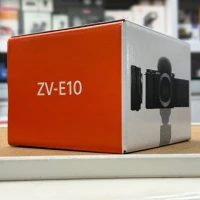 SONY ZV-E10 - APPAREIL PHOTO HYBRIDE 24.2 MP 4K + OBJECTIF E 16-50mm-LCD3" TACTILE -WI-FI -BLUETOOTH