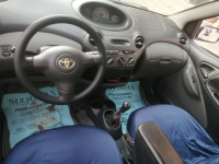 voitures-toyota-echo-2006-oran-algerie