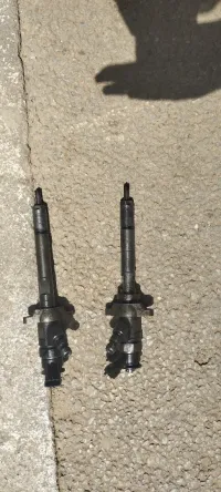 2 Injecteur Peugeot 1.6 HDi Partner/208 en très bon état avec garantie numéro de 