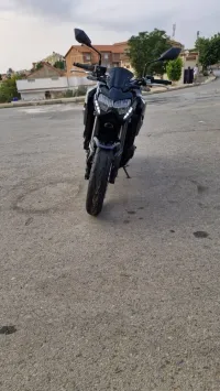Kawazaki Z900 2025
