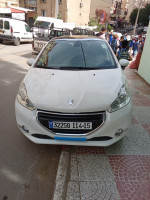 voitures-peugeot-208-2014-tizi-ouzou-algerie